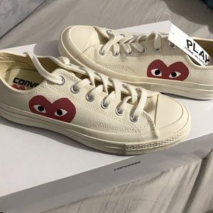 Comme des Garçons PLAY (low-top)
